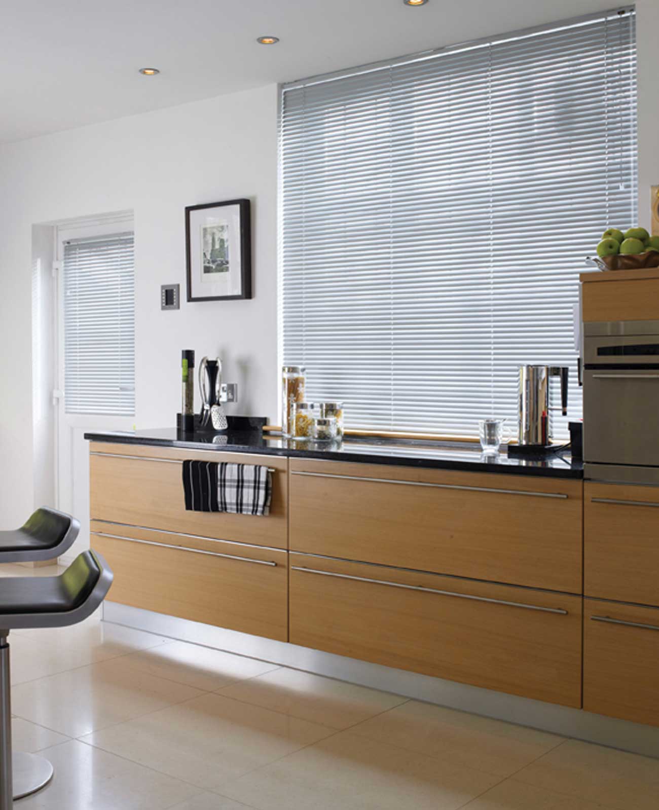 Stylish Venetian Blinds Supplier in Lurgan, Northern Ireland - Apex Blinds